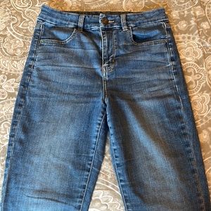 American Eagle High-Rise Skinny Jeans